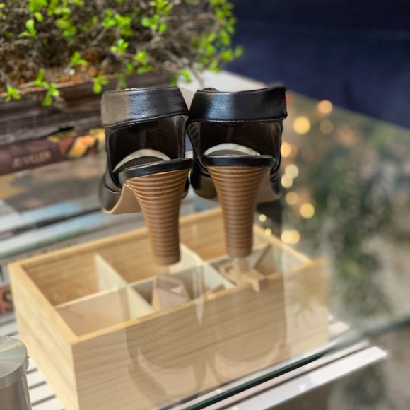 Black Comfy Heels - Picture 2 of 4